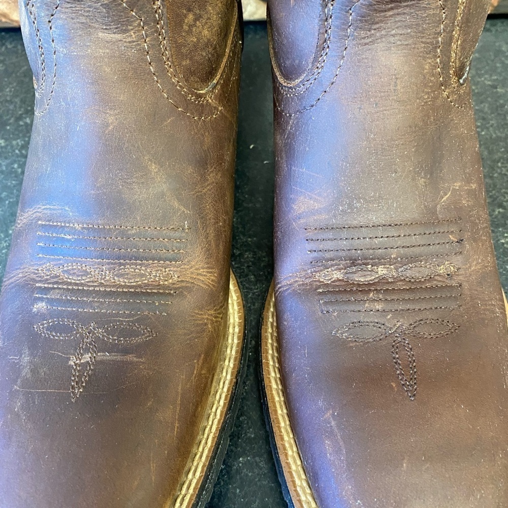 Ariat womens cowboys boots - Picture 5 of 10